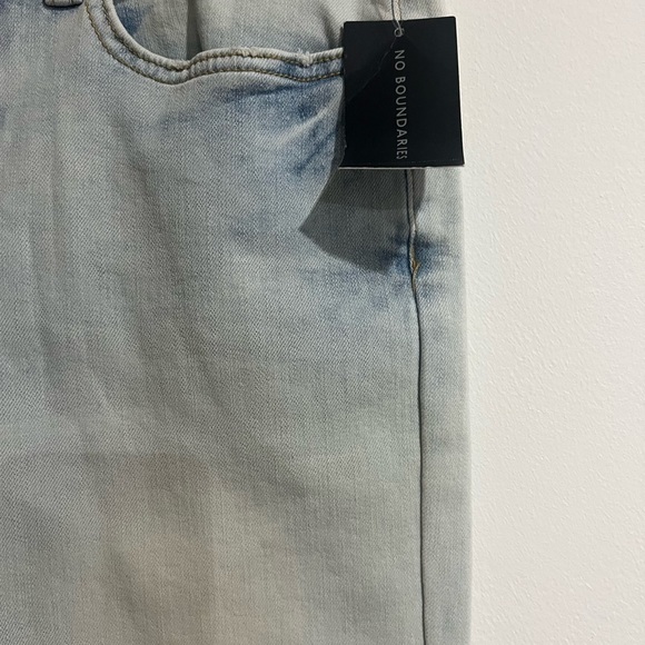 Women no boundaries jeans 30x30 (A-5 ) - Picture 3 of 6